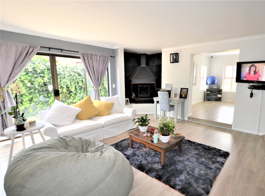 3 Bedroom Property for Sale in Heritage Park Western Cape